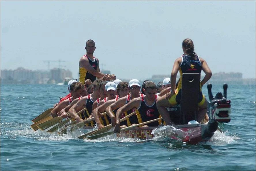 Equipo Dragon Boat A. D. Pinatarense 2005
