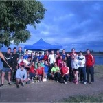 Equipo Dragon Boat Pinatar tras la recogida de trofeos