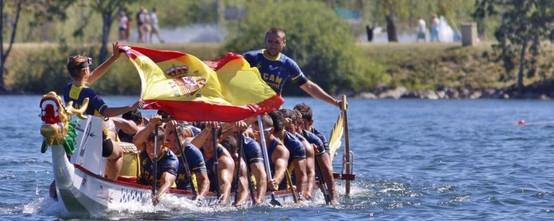 El dragon boat Español sale por primera vez de Europa